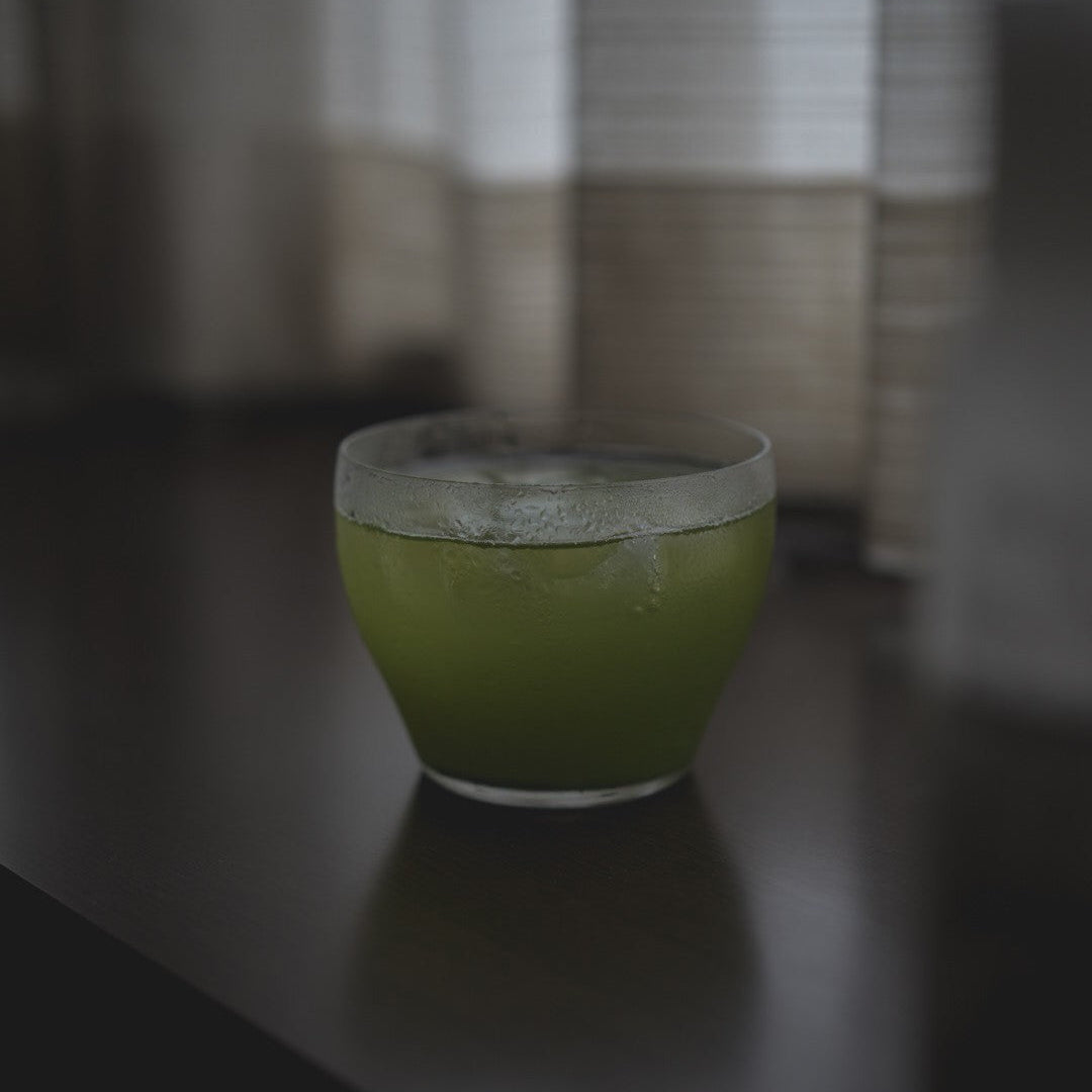 夏を映す緑「ピュアグリーン」